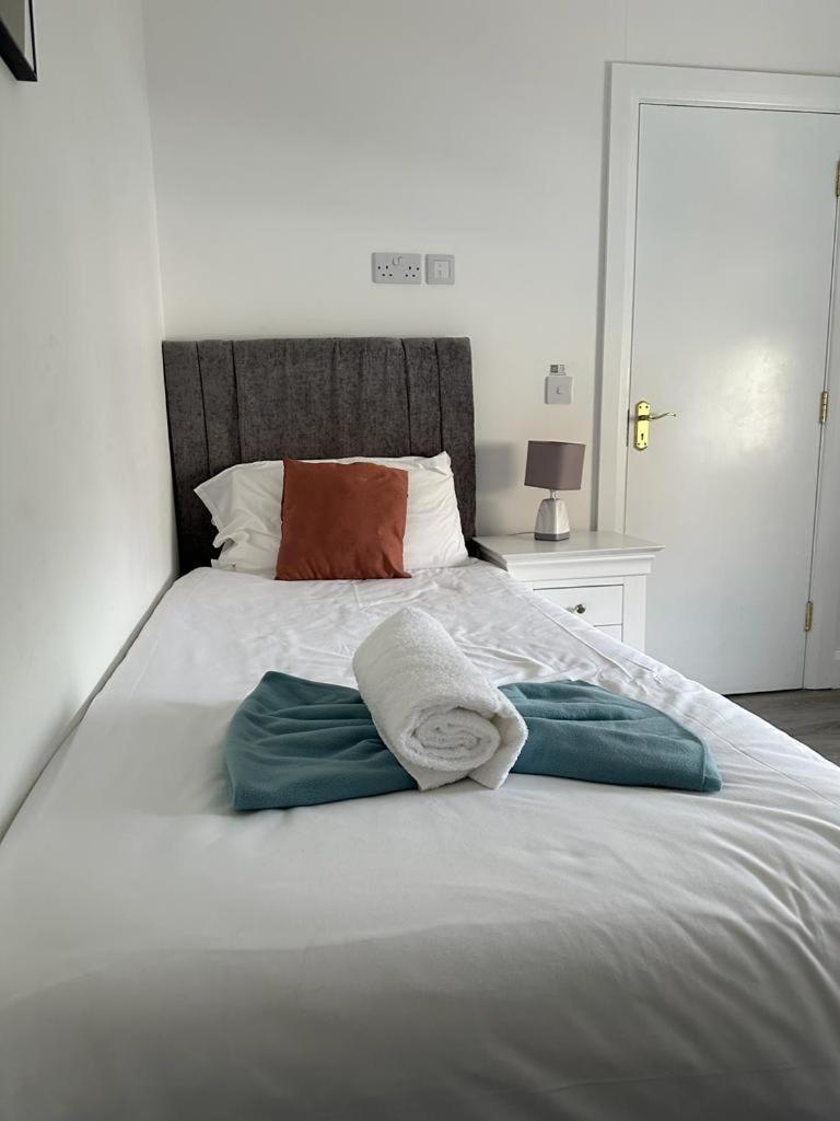 Eyre Square Lane Budget Rooms Galway Exterior foto